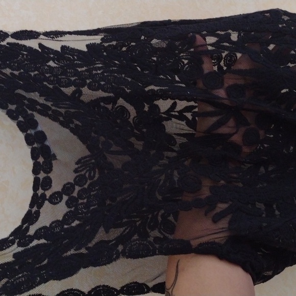 2️⃣ for 🔟 Suzy Shier sheer lace black tank top size L - Picture 5 of 11